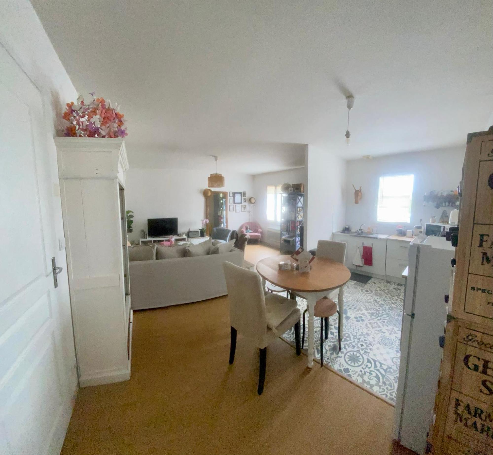 Maison A Deux Pas Du Bourg Hébergement de vacances *